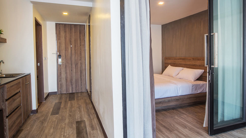 B2 Bangna Premier Hotel Bangkok Luaran gambar